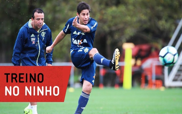 Vídeo: Treino de preparação para a semifinal da Copa do Brasil