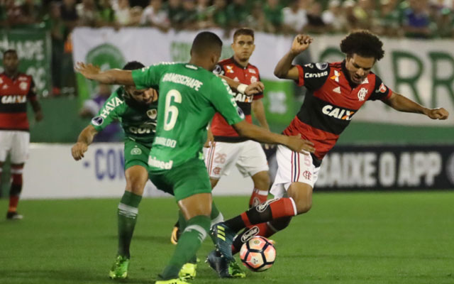 De olho no rival: Chape perde dois titulares para o jogo contra o Flamengo