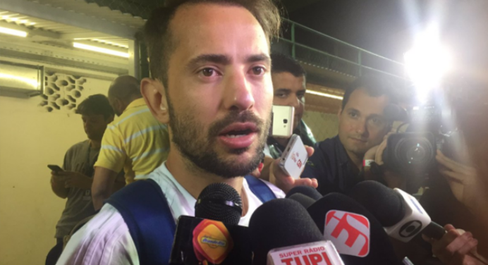 Everton Ribeiro não esconde insatisfação após derrota: “Todo jogo é assim”
