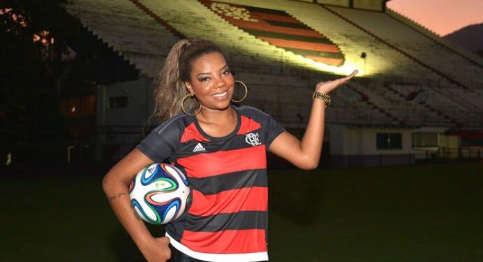 Ludmilla lança música sobre os títulos do Flamengo