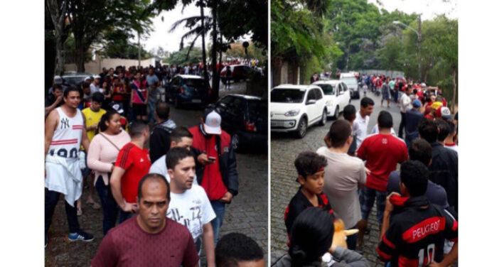 Flamenguistas formam fila gigantesca por ingressos contra o São Paulo