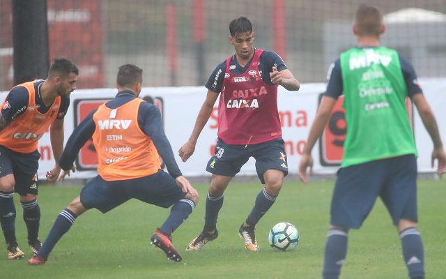 Treino do Mengão, pelas lentes da FlaTV; confira