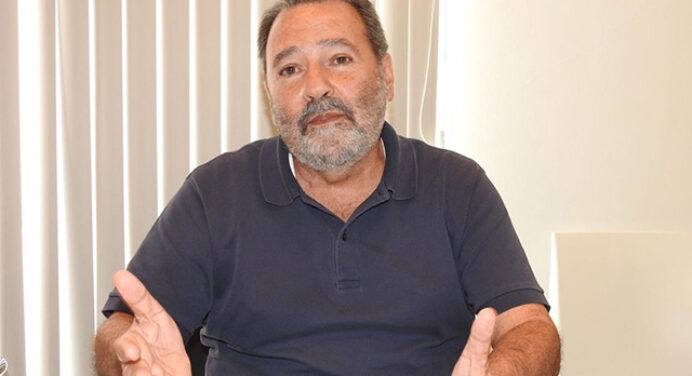 Flamengo anuncia saída de Fred Luz do clube