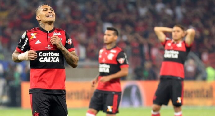 Comentarista diz que o elenco do Fla não demonstra irritação com derrotas