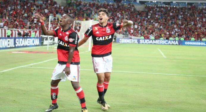 Trio de xodós da base deve ser titular nesta quarta-feira