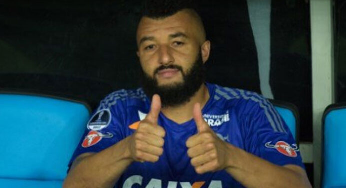 Muralha fica fora da partida contra o Junior; goleiro não está nem no banco