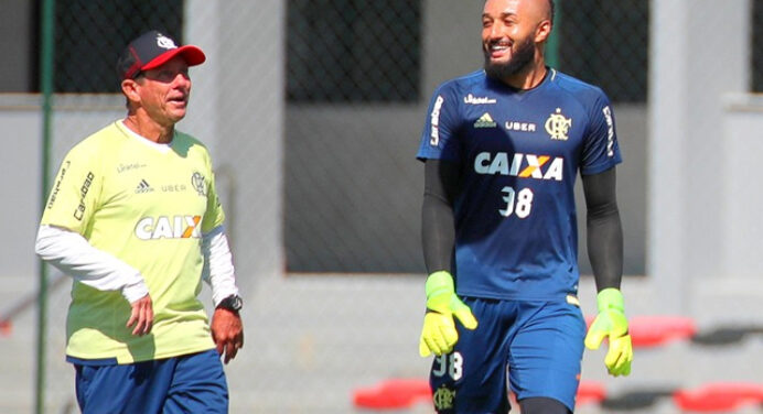 Problemas pra negociar e destino de Muralha. Veja o que bombou no Coluna hoje