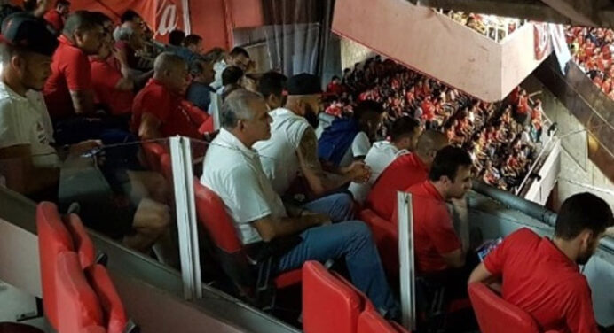 Uol: “Fla vive drama em decisão com bloqueio policial e jogadores expostos”