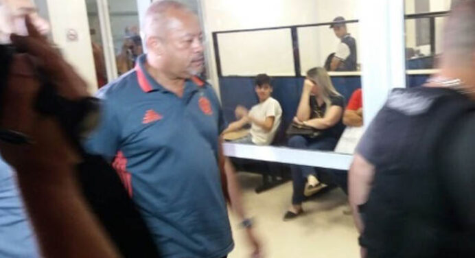 Funcionário do Fla é preso por ceder ingressos a organizadas