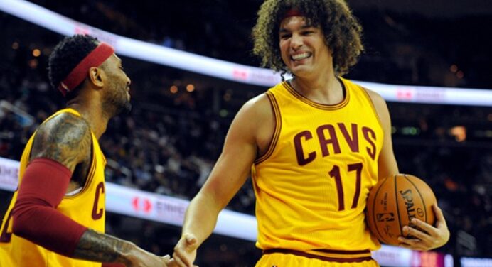 Número da sorte? Anderson Varejão vestirá camisa 17 no Flamengo