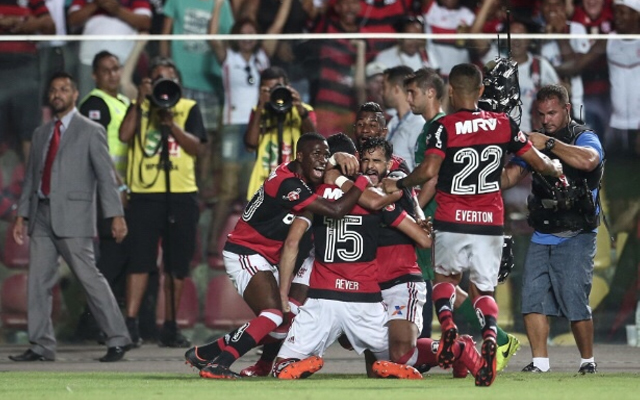 Fla programa evento com torcedores para duelo contra o River Plate