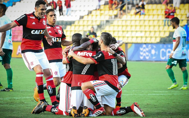 Flamengo arrasa Portuguesa e pega Fluminense na semifinal da Taça Rio