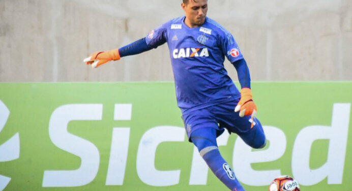 Diego Alves comemora vitória sobre a Portuguesa e garante foco na Taça Rio