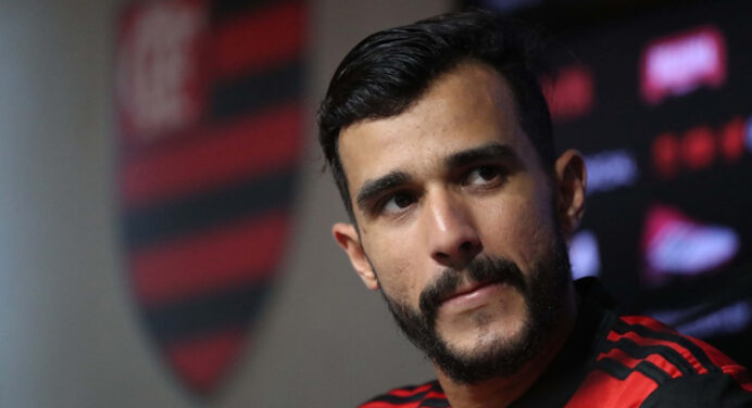 EI: “Dourado vê sombra de Guerrero no Flamengo; peruano reforça o clube em uma semana”