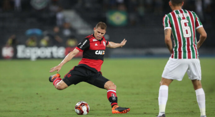 Mudança de última hora? Jonas será titular contra o América-MG, garante jornalista