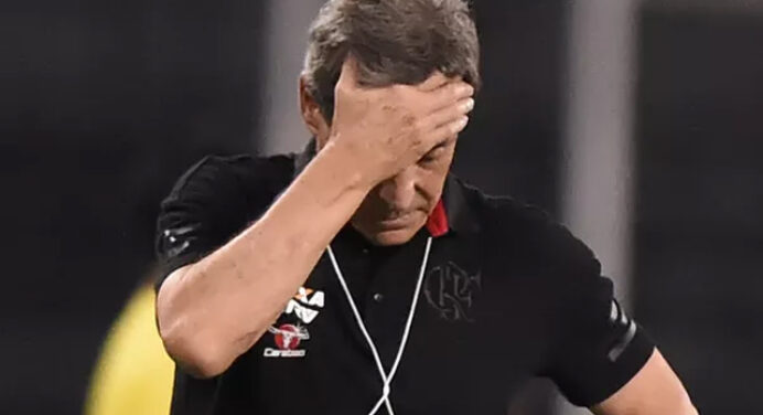 Mansur: “A fábrica de crises”