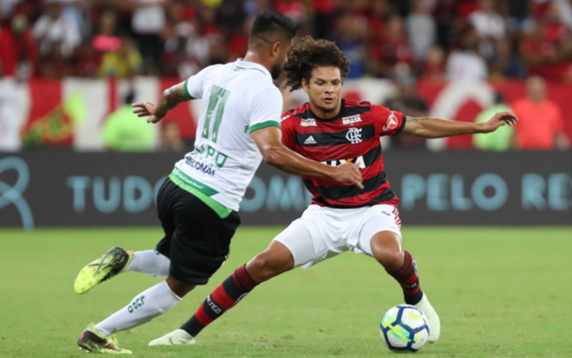 Segundo jornalista, Arão deve ser titular contra o Santa Fe