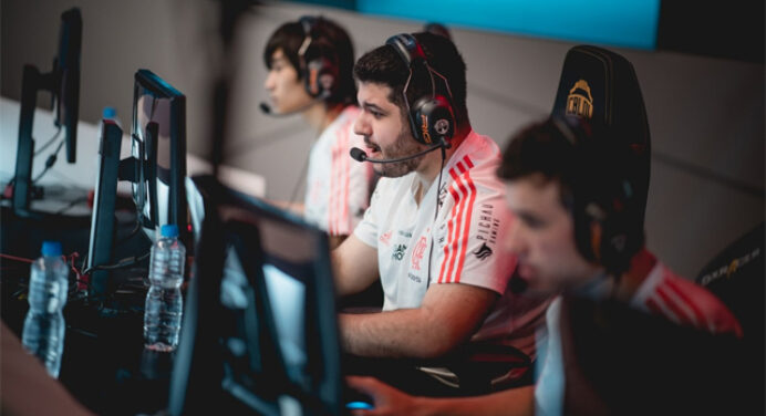 Launcher do League of Legends destaca acesso do Fla ao CBLOLFlae