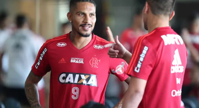 Fla estuda renovação de Guerrero com aumento salarial e promete cobrir ofertas de rivais