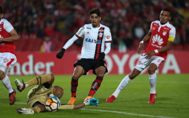 Flamengo joga mal, mas garante empate contra o Santa Fe e dorme na liderança