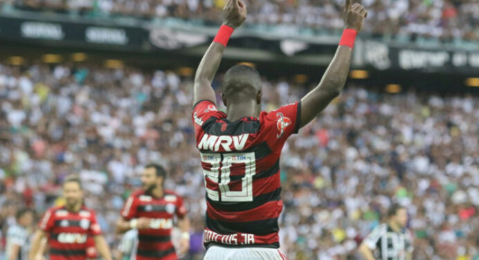 Fundamental para o Fla, Vinicius Jr participou de todos os gols do time no Brasileirão