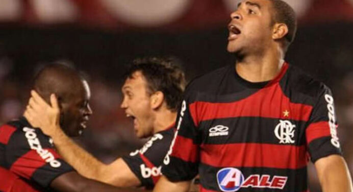 Rica Perrone: “Flamengo: uma igreja no inferno”