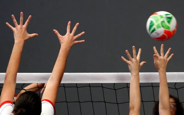 Flamengo vence três jogos no Estadual de Vôlei