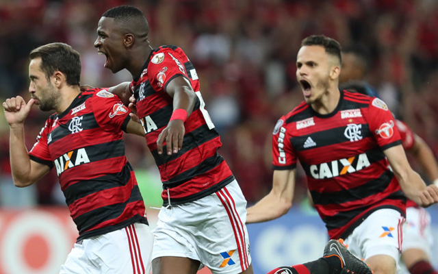 Flamengo quer fechar semana brilhante vencendo o Vasco no Maracanã