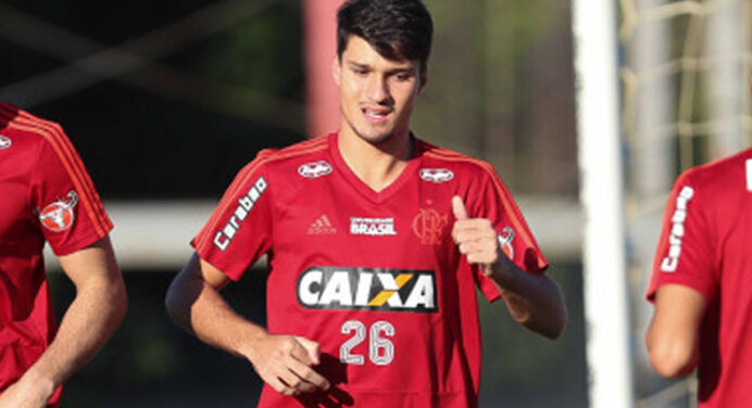Após boa partida contra o Atlético-MG, Thuler revela: “Foi na raça e na vontade”