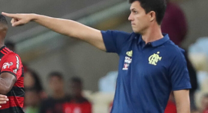 Barbieri convoca torcida do Fla para lotar o Maracanã contra o Emelec