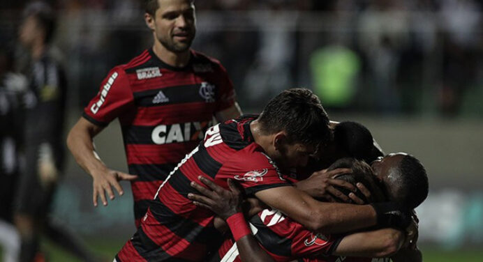 Liderança do Fla no Campeonato Brasileiro é destaque na Conmebol
