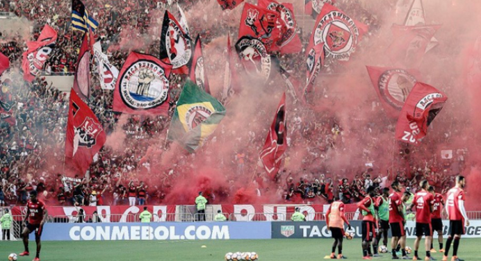 Torcida organizada Raça Rubro-Negra realiza recadastramento para voltar aos estádios
