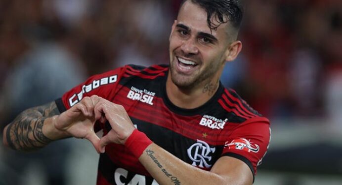 Vídeo: Vizeu sai do banco e marca mais um gol para o Flamengo