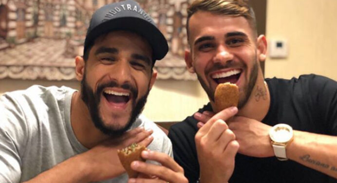 Após disputa por posição, Dourado e Vizeu se aproximam e publicam fotos juntos em Orlando