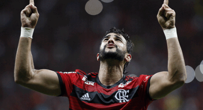 Fla analisa proposta por Dourado e atacante pode ser negociado nesta janela