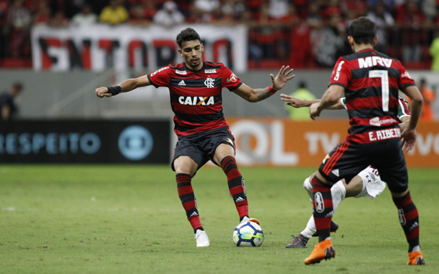 Apostar no líder Flamengo contra o enrolado Paraná é uma grande oportunidade de se ganhar um bom dinheiro no fim de semana