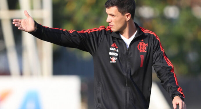 Barbieri testa Rômulo no time titular e indica substituto de Vinicius Jr