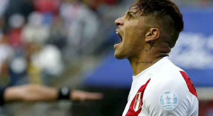 Paolo Guerrero e Miguel Trauco se despedem da Copa do Mundo