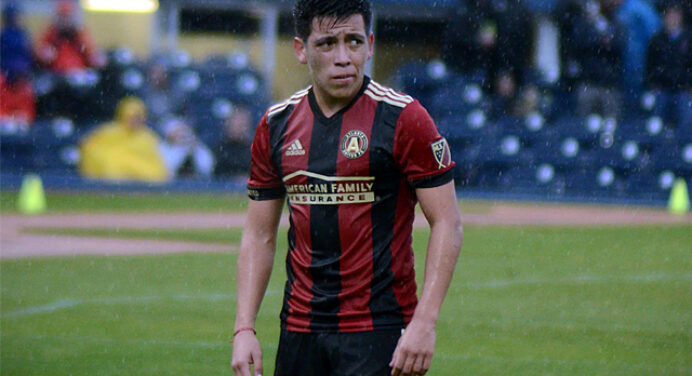 Ezequiel Barco bloqueia comentários em rede social após ‘invasão’ de rubro-negros