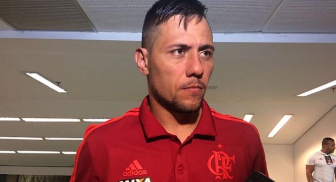 Diego Alves destaca superioridade do Fla em derrota para o São Paulo