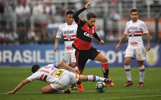 Comentarista torce por derrota do Fla para o São Paulo para ter “campeonato legal”