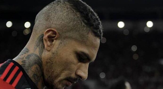 Flamengo e Guerrero não entram em acordo e saída do centroavante é iminente