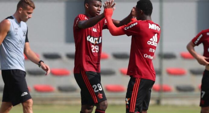 Destaques durante pausa para Copa, Lincoln e Marlos ganham força no Fla