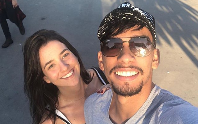 Lucas Paquetá faz tatuagem com nome da namorada