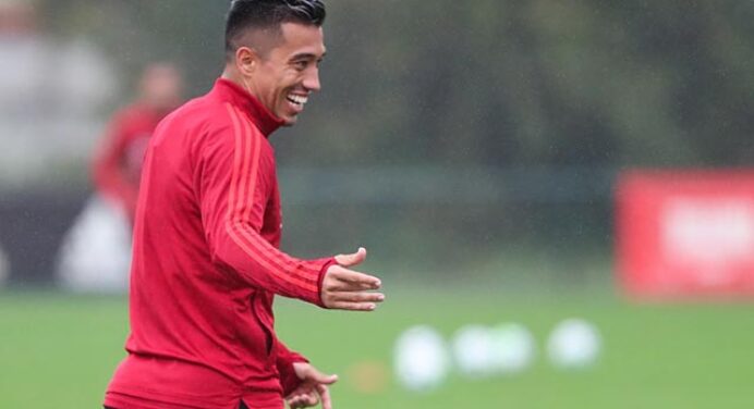 Uribe registrado no BID, Chelsea prepara proposta por Paquetá e mais: veja o que bombou hoje