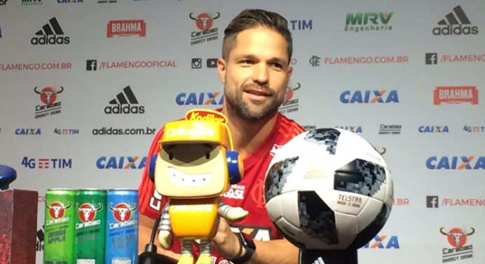 Diego enaltece centroavantes do Fla e vê outros fatores importantes para um camisa 9