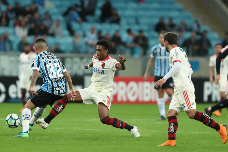 Para jornalista, atuação do Fla contra o Grêmio “põe em dúvida a capacidade do time na temporada”