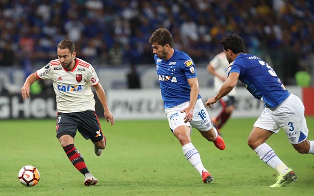 Fla bate o Cruzeiro no Mineirão, mas é eliminado na Libertadores