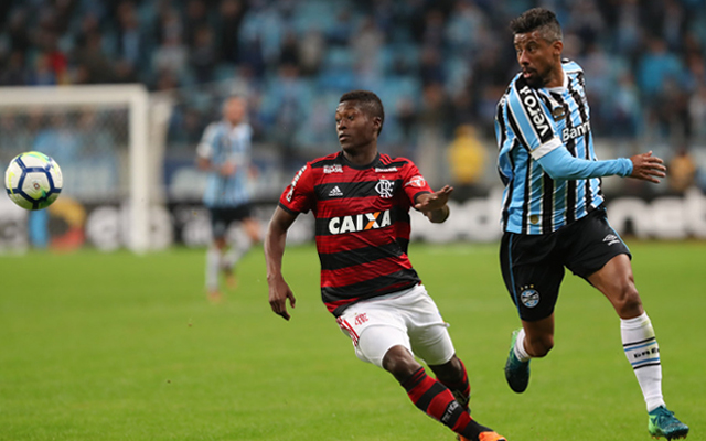 Léo Moura revela receita para superar o Flamengo no Maracanã