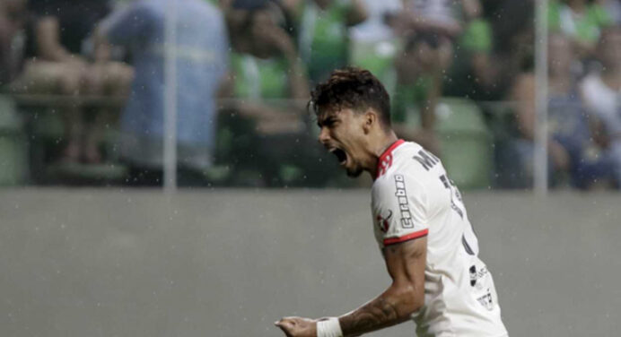 Olheiro do Villareal programa visita em jogo decisivo do Flamengo pela Libertadores